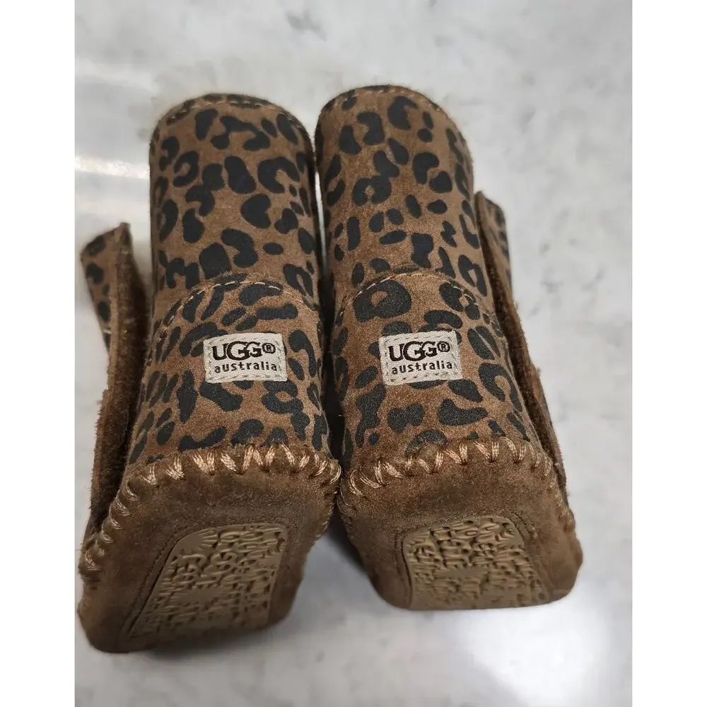 UGG Cassie Girls Infant Chestnut Leopard Print Fur Lined Boots Size 2/3