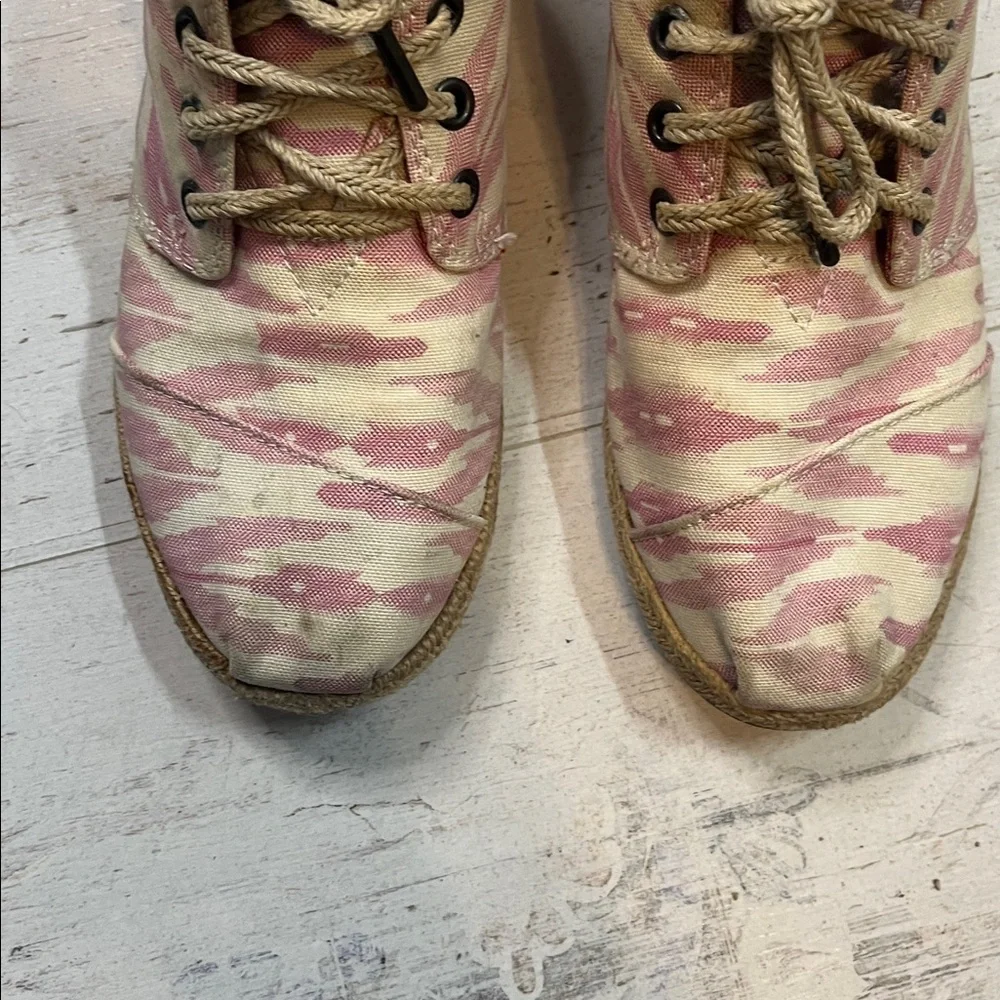 Toms good used