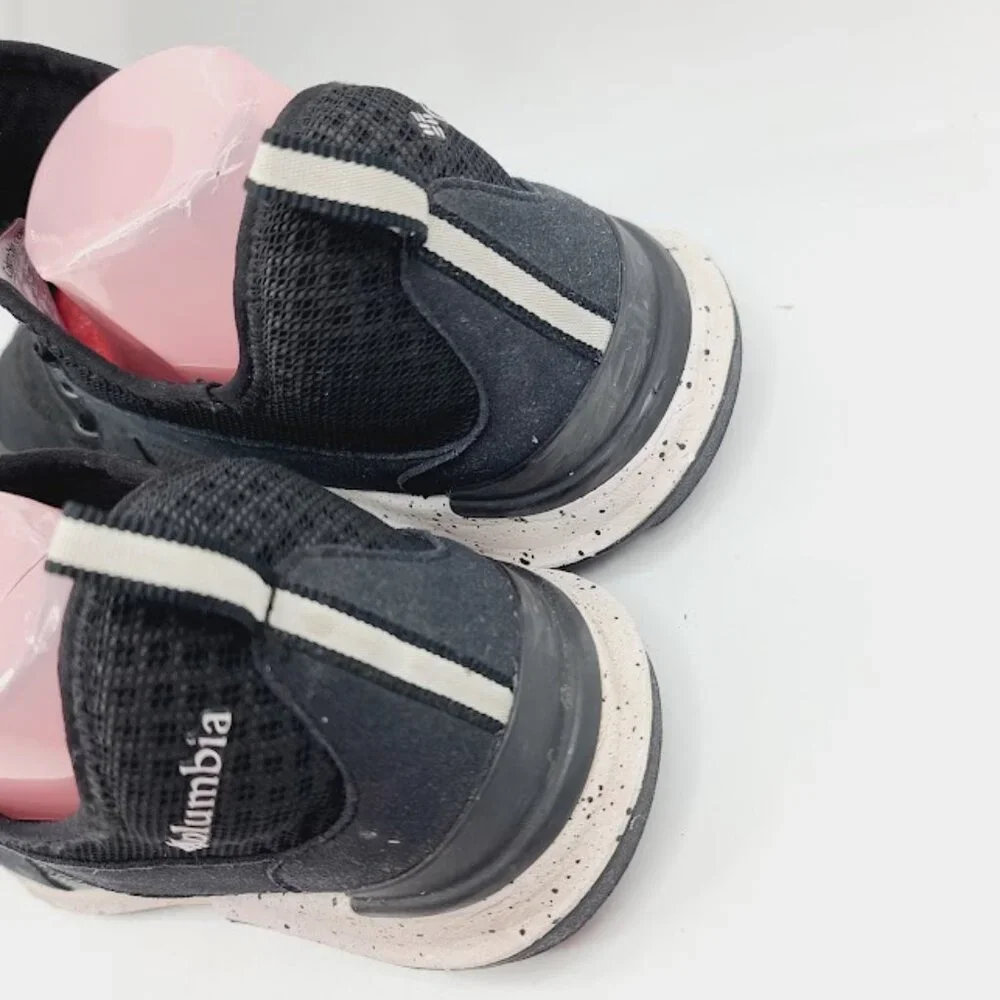 Columbia mesh style shoes