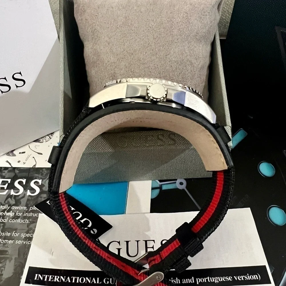 Guess Crew Style Date Designer Sport Men’s Watch (NIB: W1051G1)