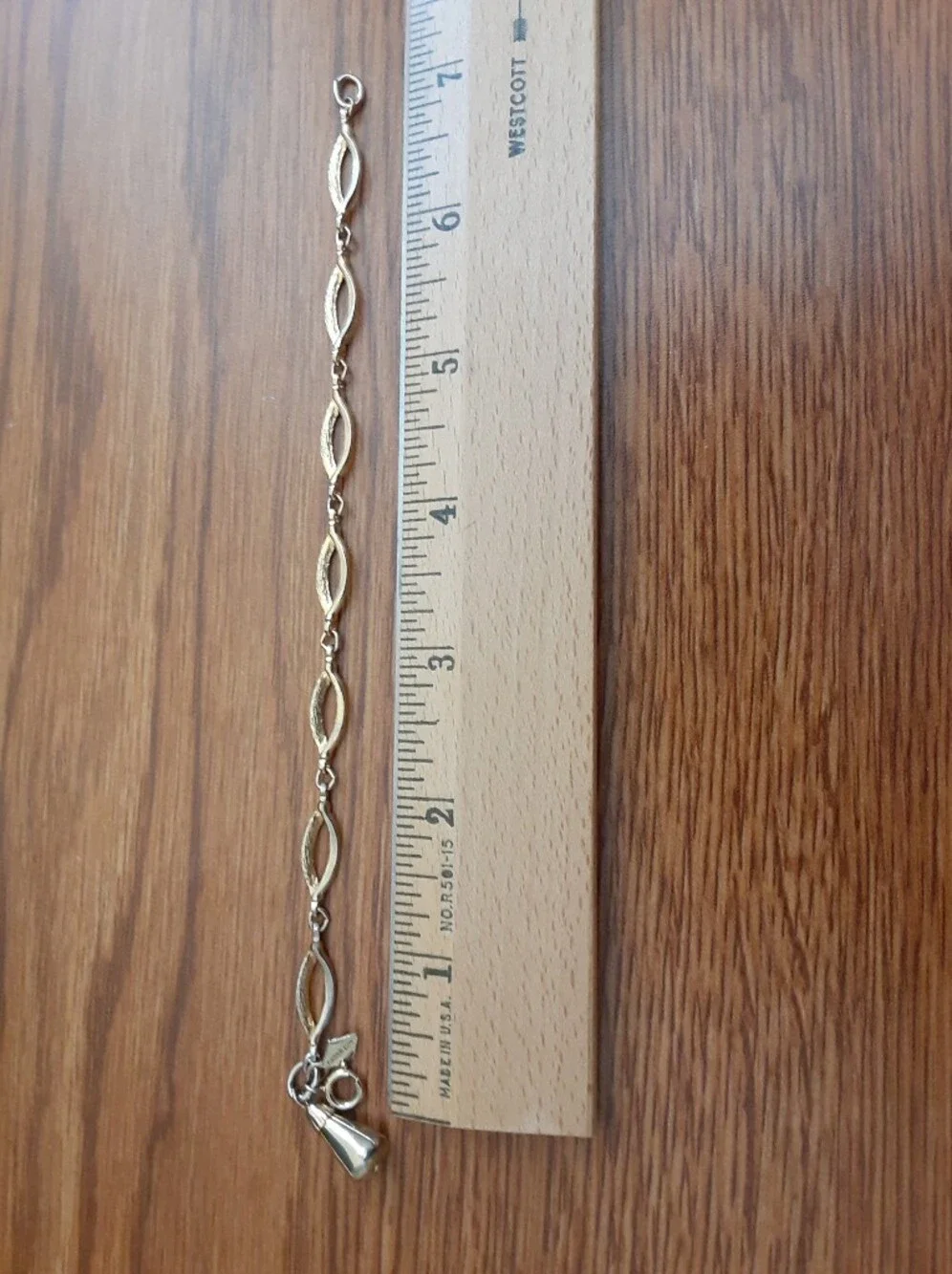 Sarah Coventry goldtone vintage