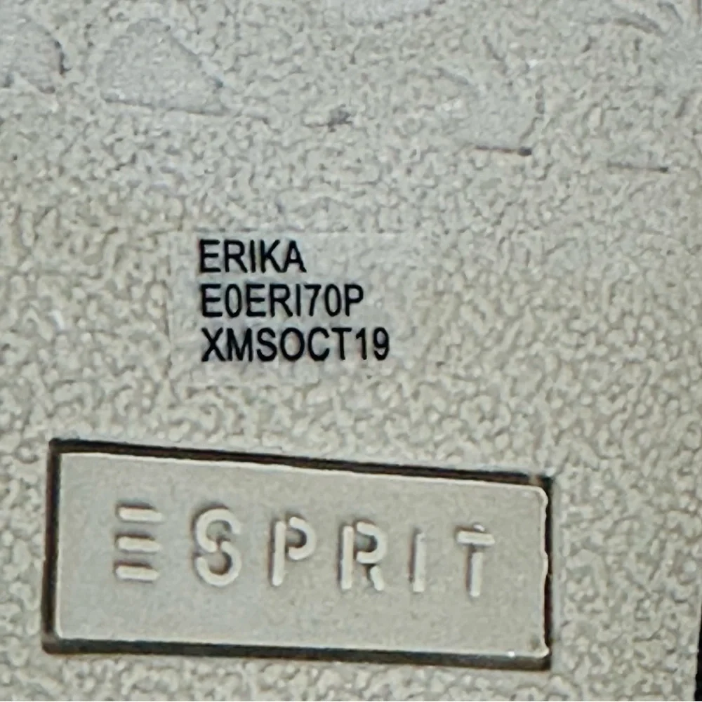 Esprit size erika