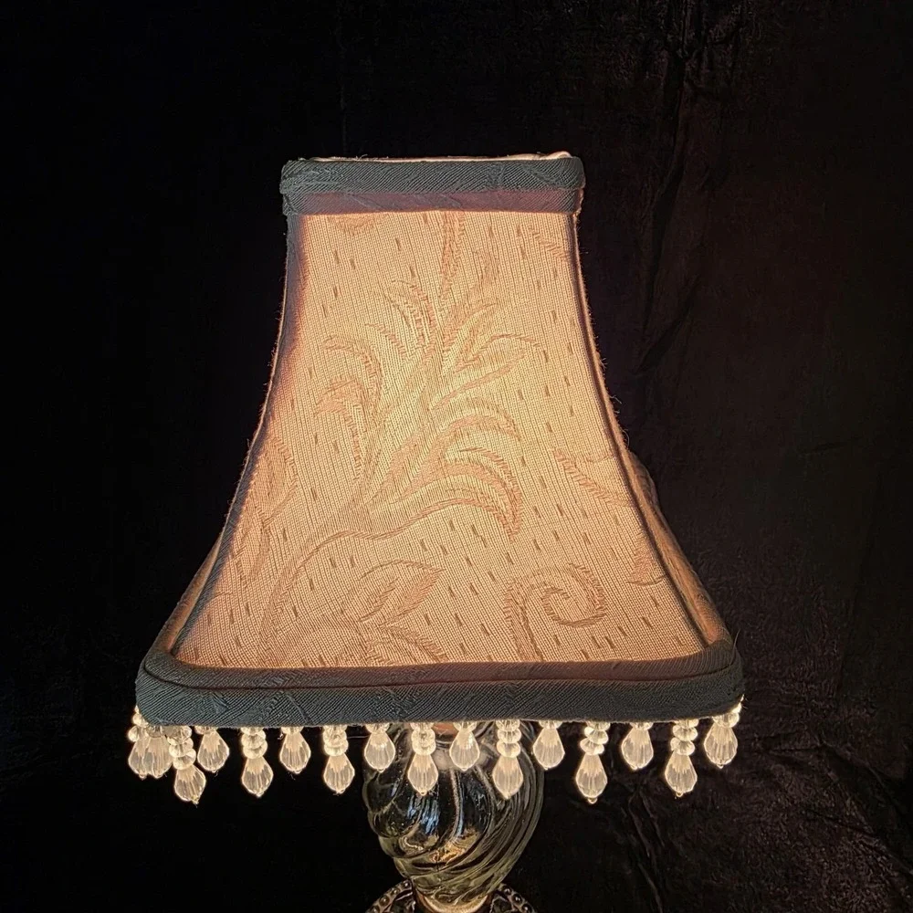 The Unbranded Brand vintage swirl