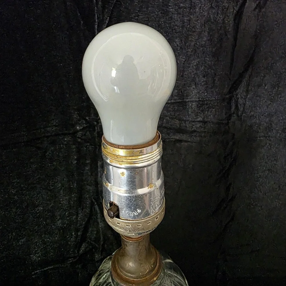 The Unbranded Brand vintage swirl