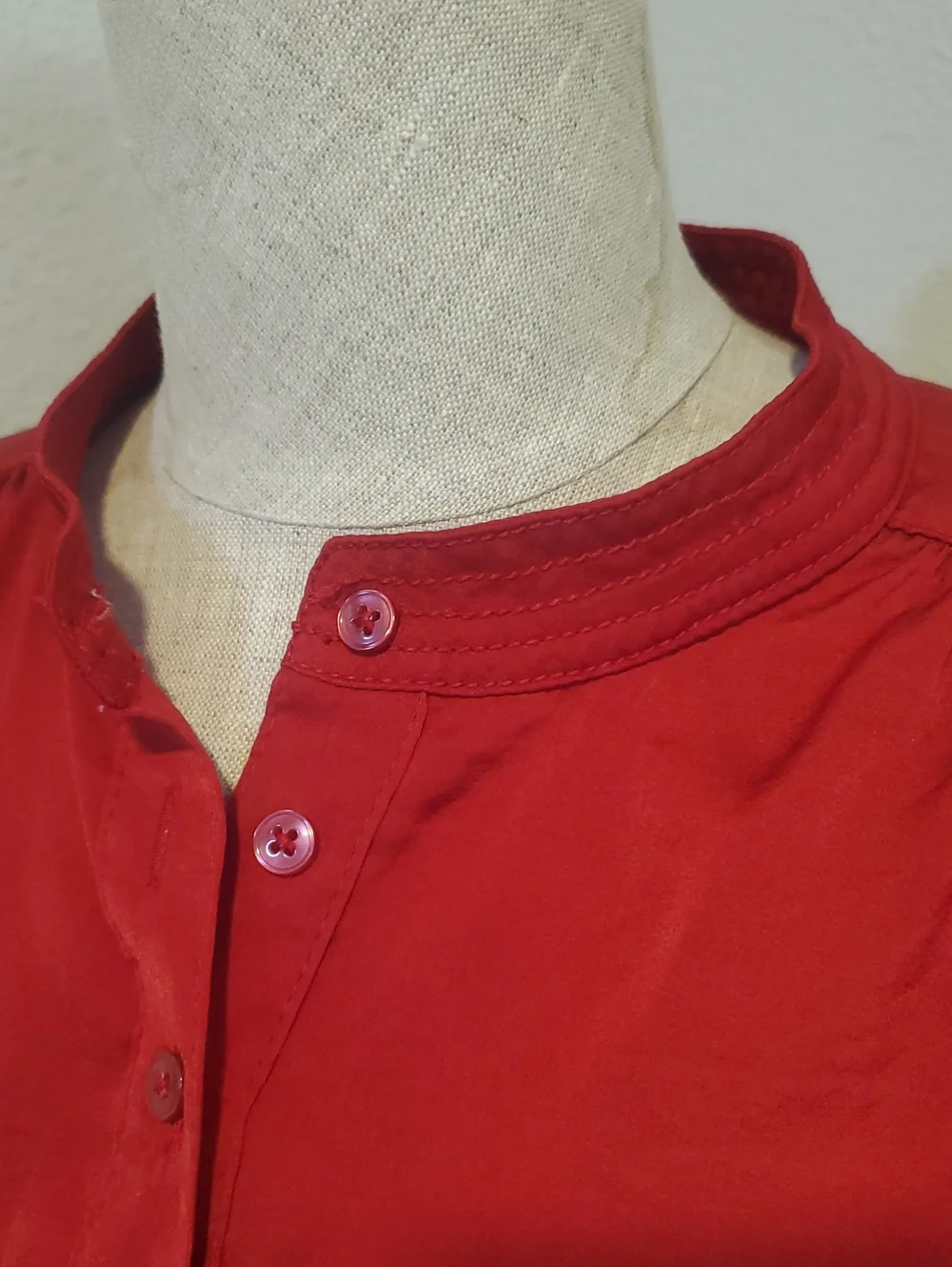 Banana Republic elegant red