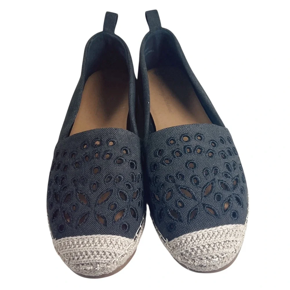 Tommy Bahama Selena Eyelet Espadrille Flats in Black and Tan Sz 7.5 EUC Summer