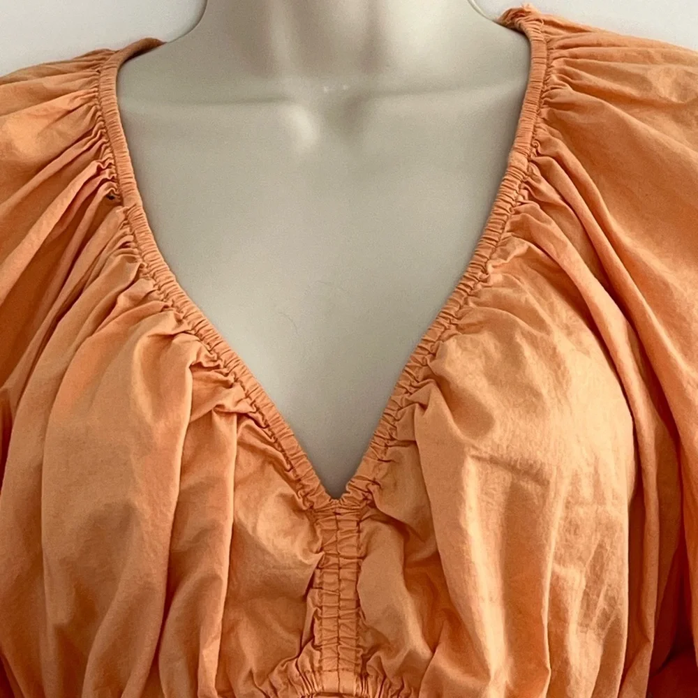 Old Navy Smocked V Neck Peplum Top Puff Sleeves Cotton Size Medium Milkmaid