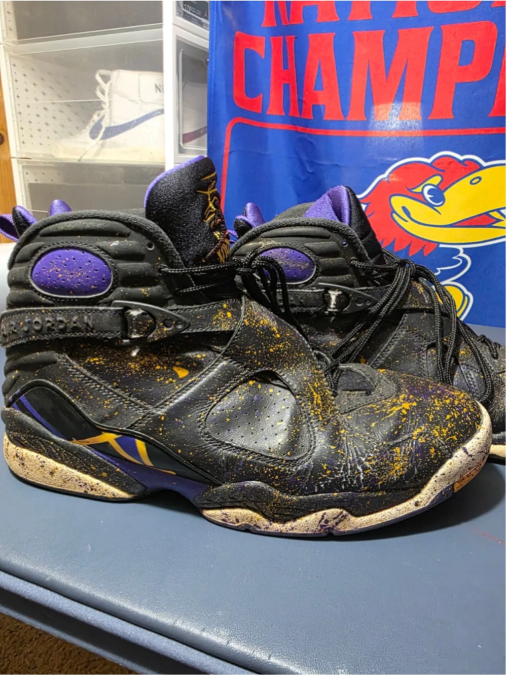 Jordan 8 custom paint splatter, size 10.5m, pre-owned.