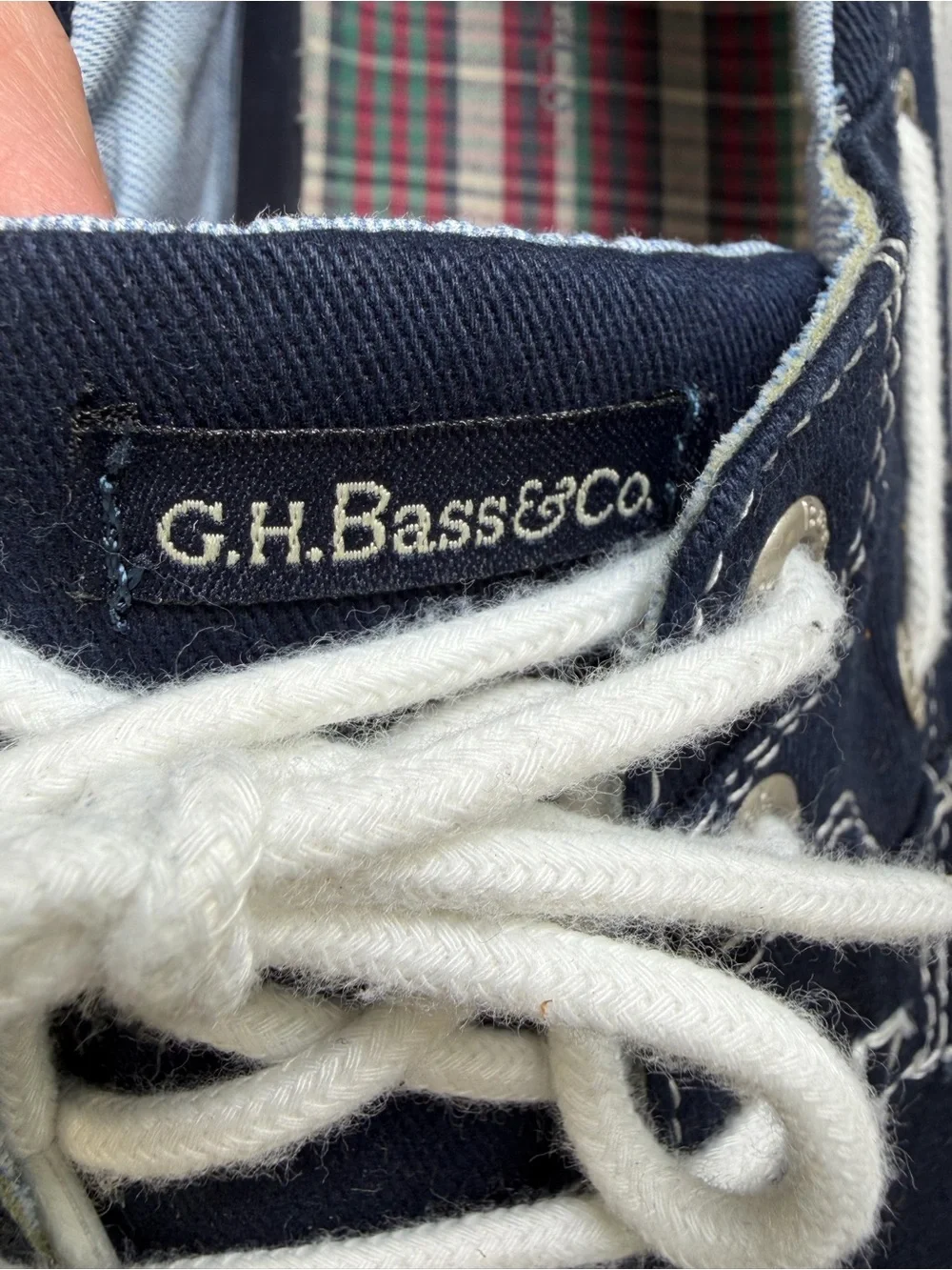 G.H. Bass & Co. Navy Canvas Boat Shoes with White Laces Men’s Summer 10.5