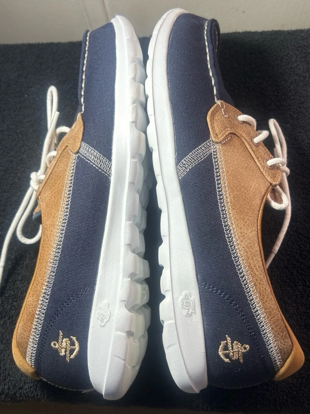 Skechers classic boat