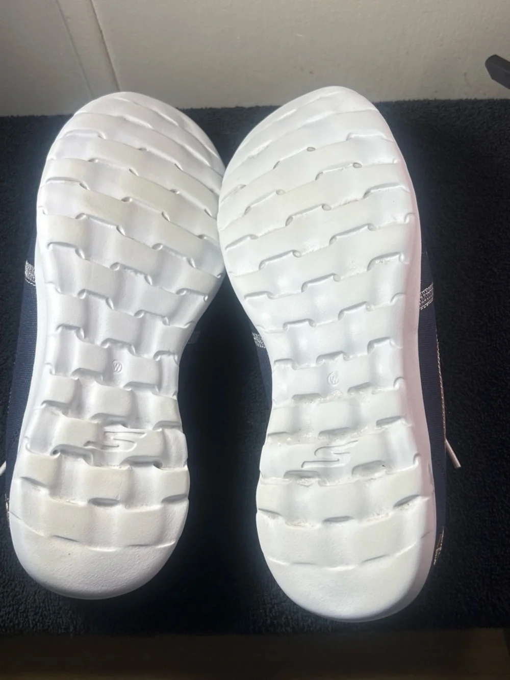 Skechers classic boat