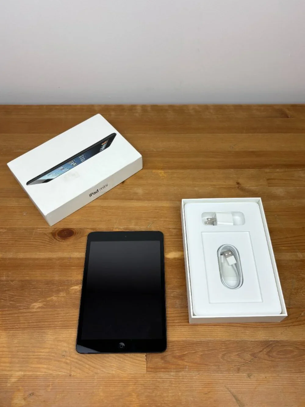 Apple iPad mini 1st Generation Model Number: A1432
