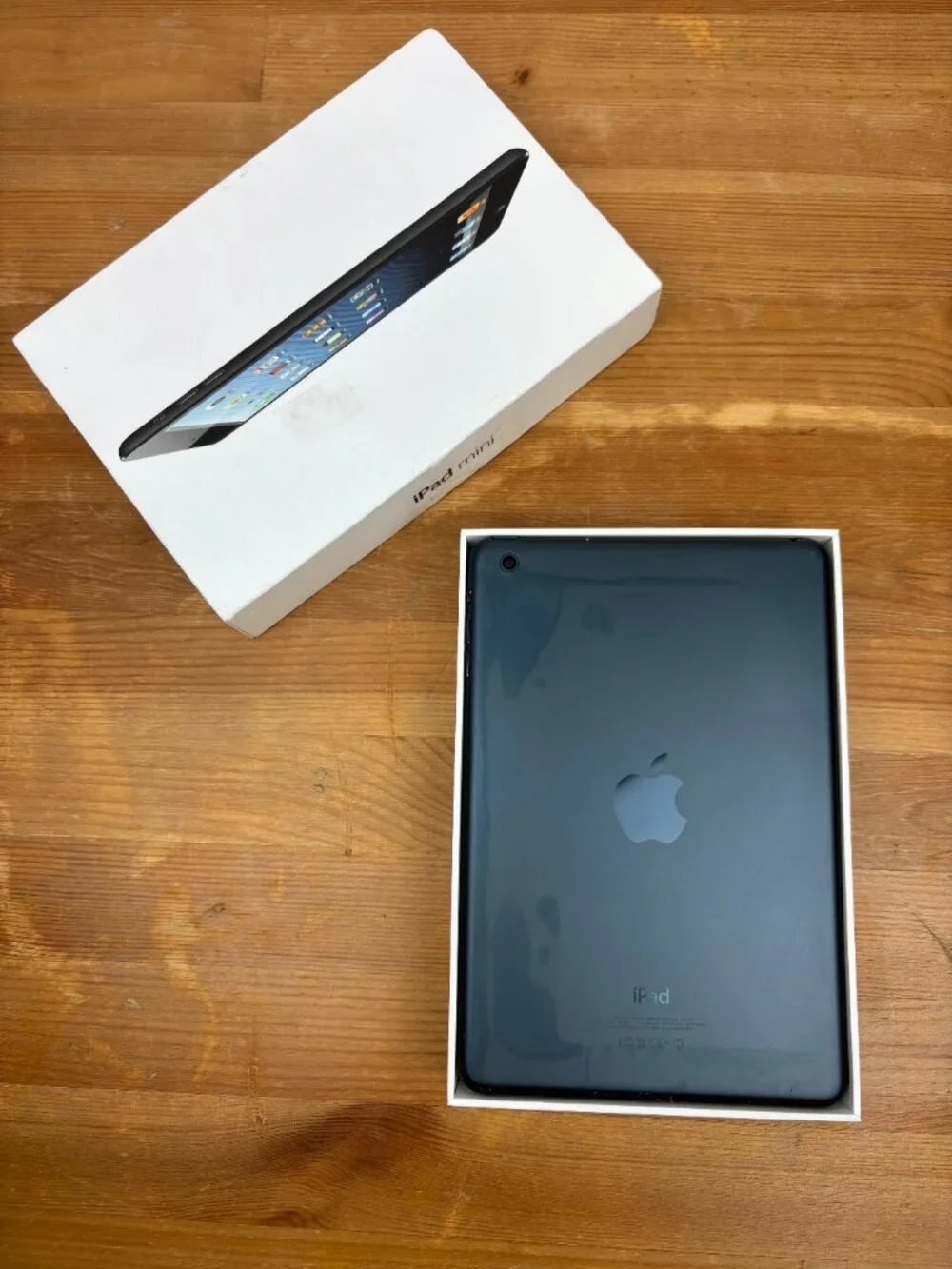 Apple iPad mini 1st Generation Model Number: A1432