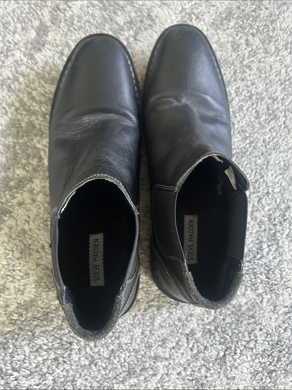 Steve Madden streamlined chukka