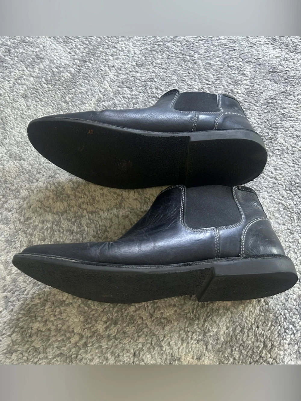 Steve Madden streamlined chukka