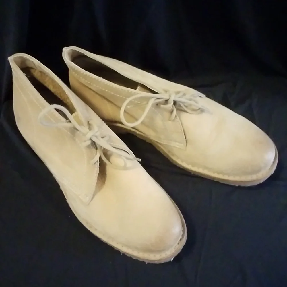 FRYE Chukka BOOTS Shoes Size 10M NEW WT Tan