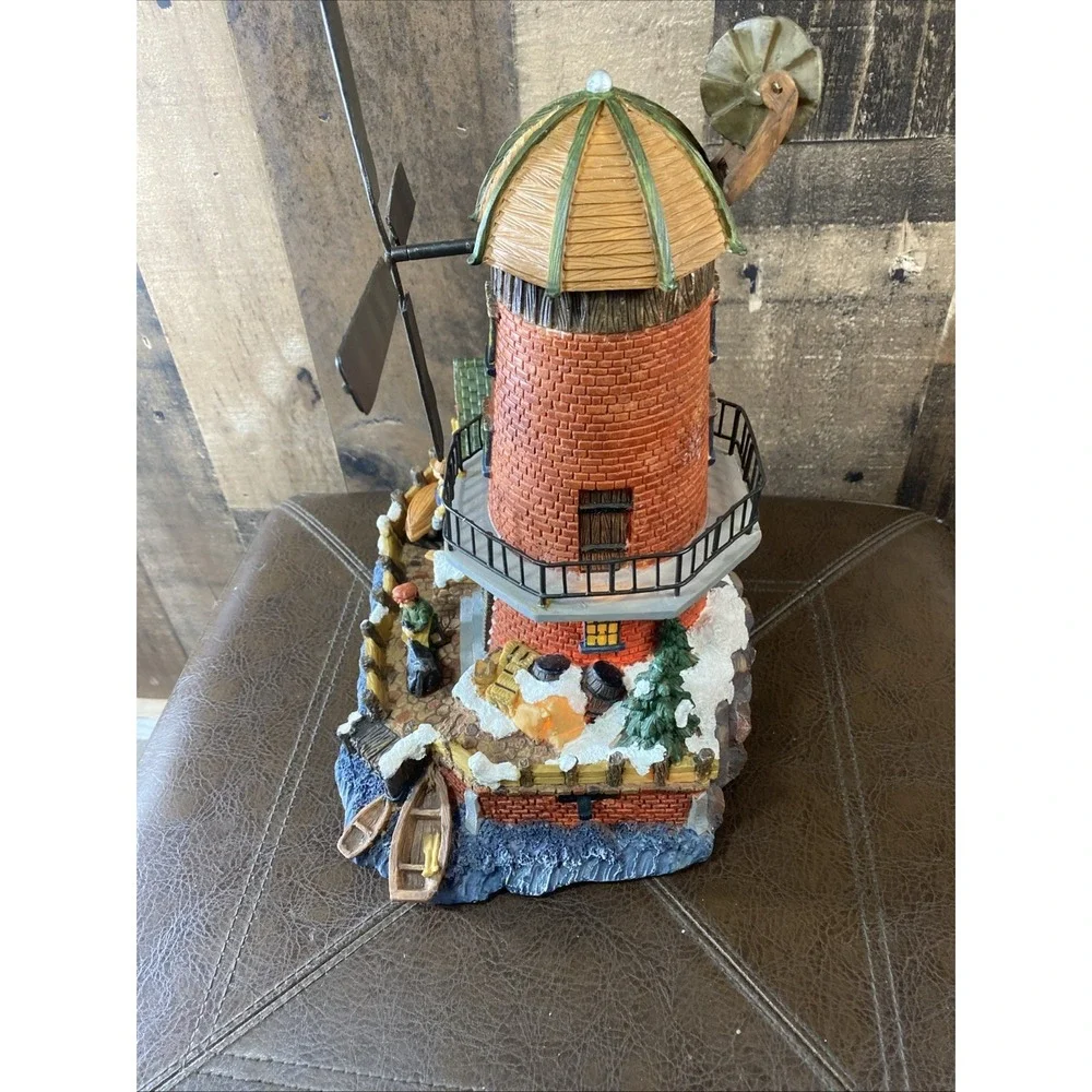 Holiday House add nostalgic