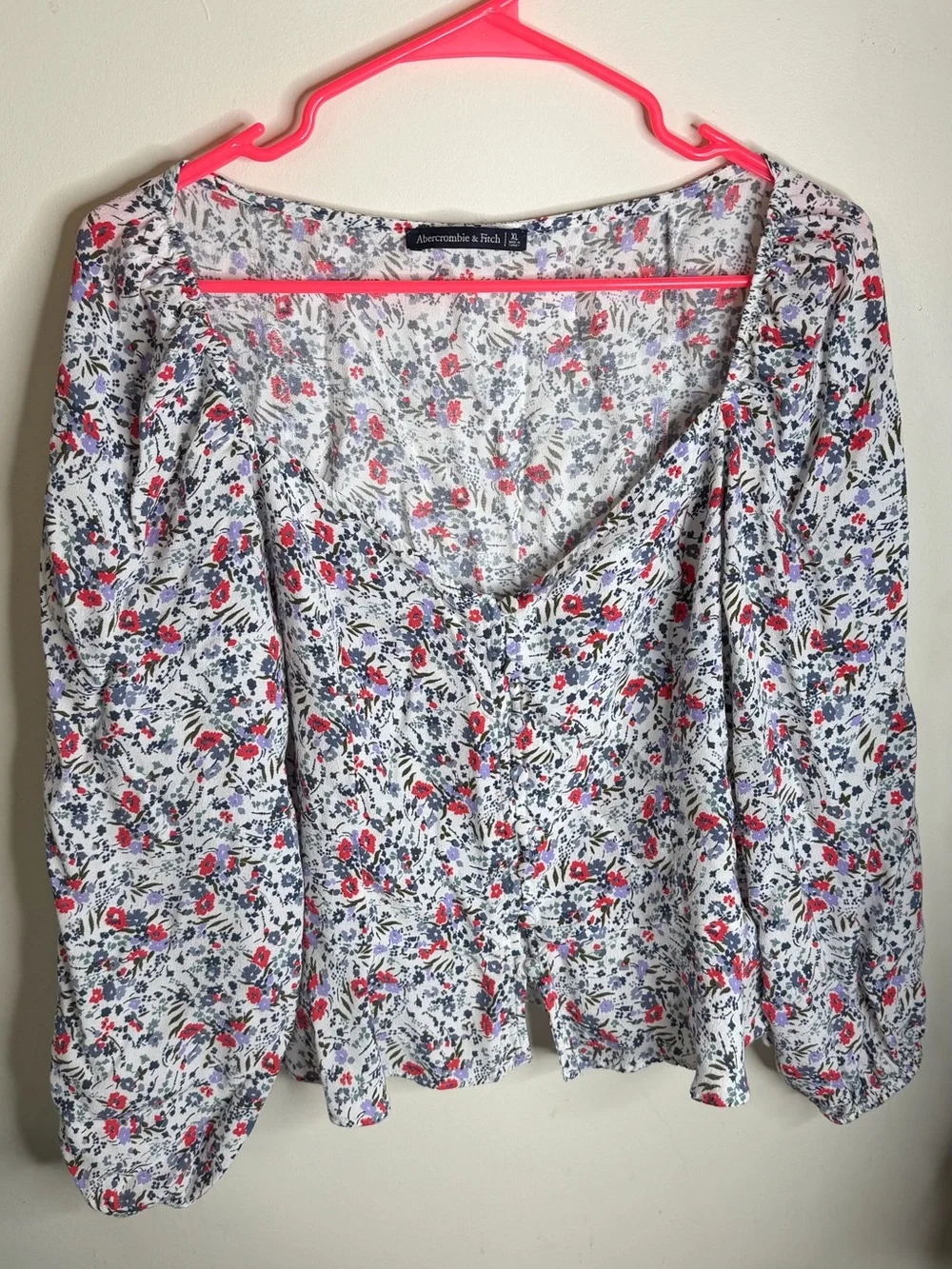 Abercrombie & Fitch soft white