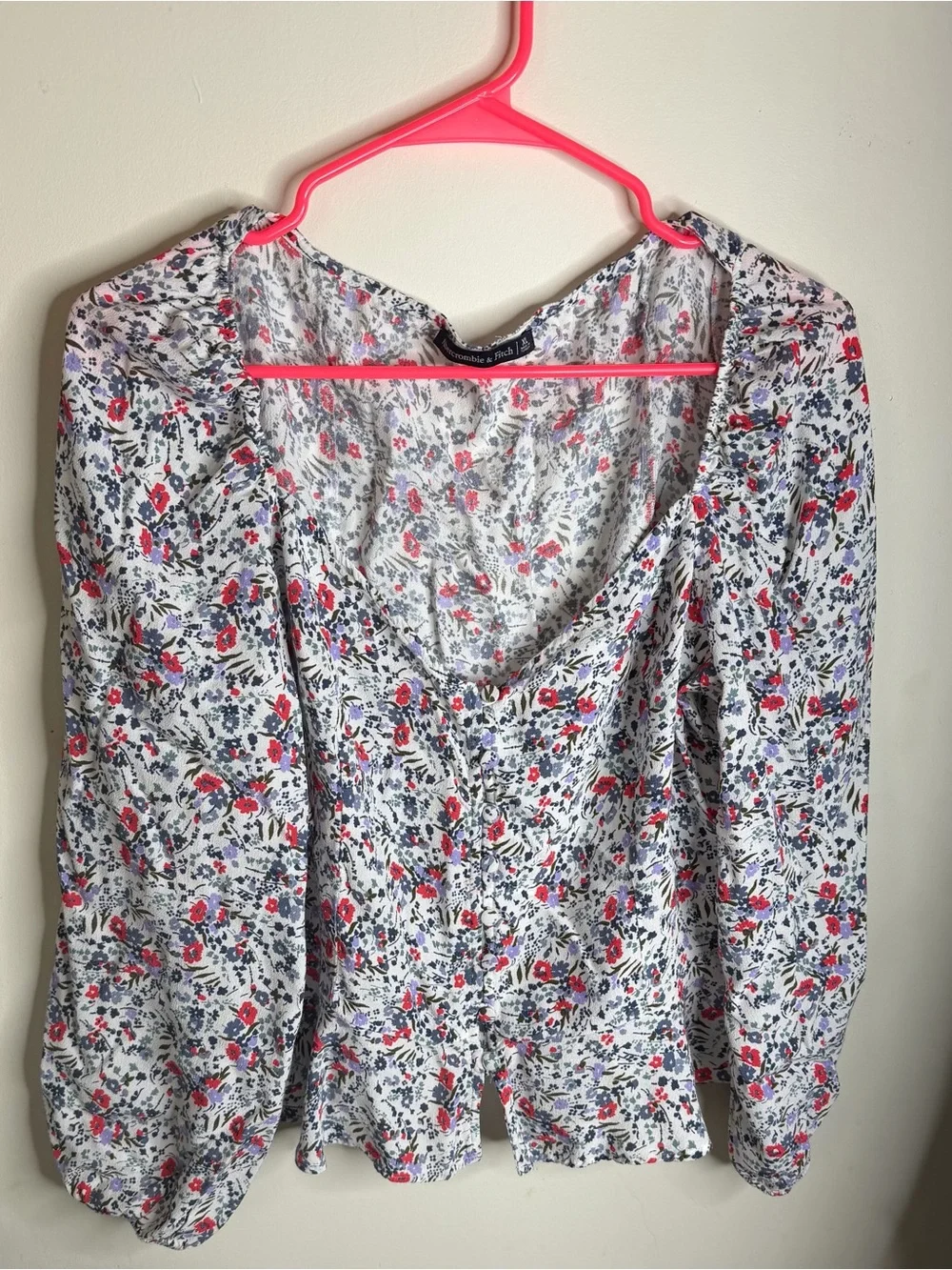 Abercrombie & Fitch soft white