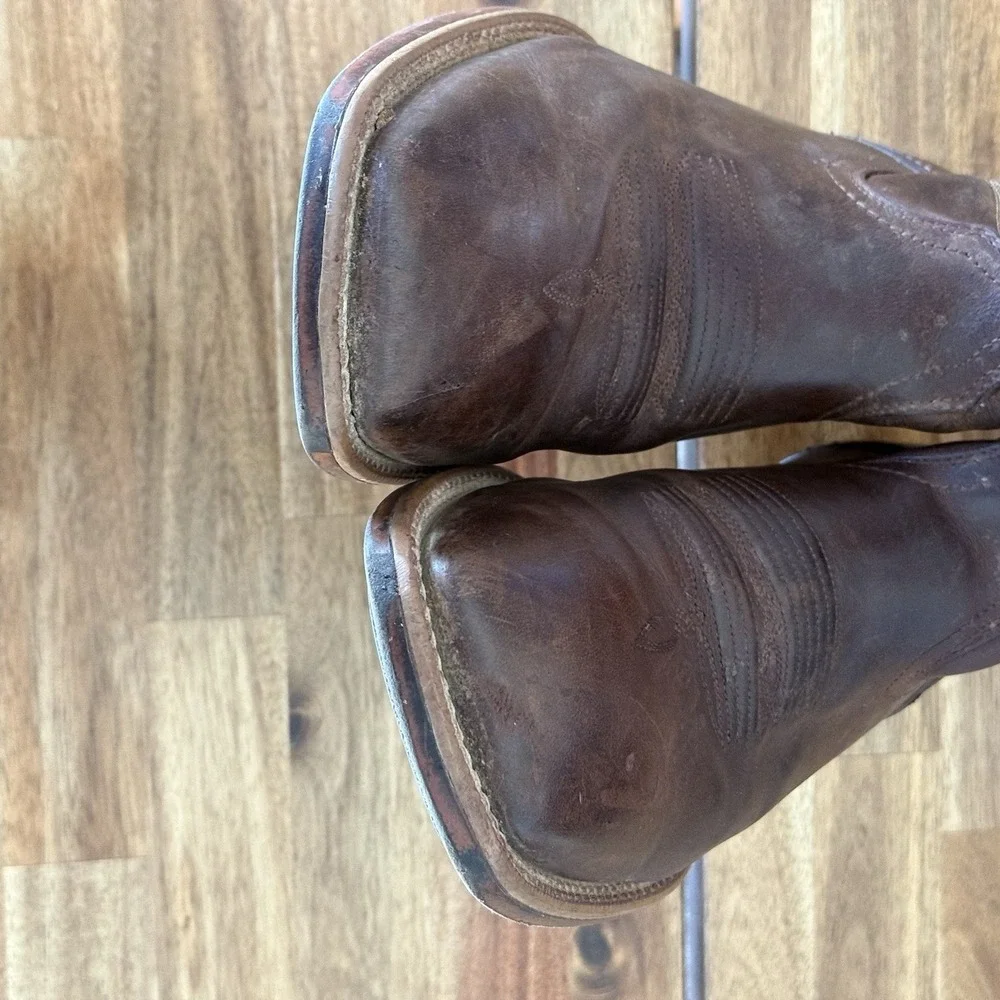 Ariat good preowned