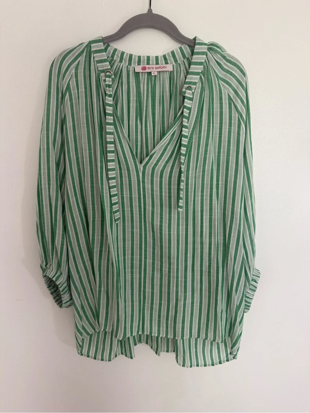 Tuckernuck white stripes feminine
