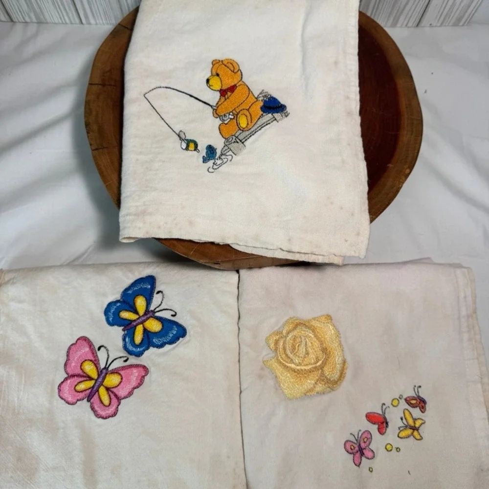 Vintage 100% Egyptian Cotton Embroidered Cloth Set Teddy Bear Butterfly 34x30