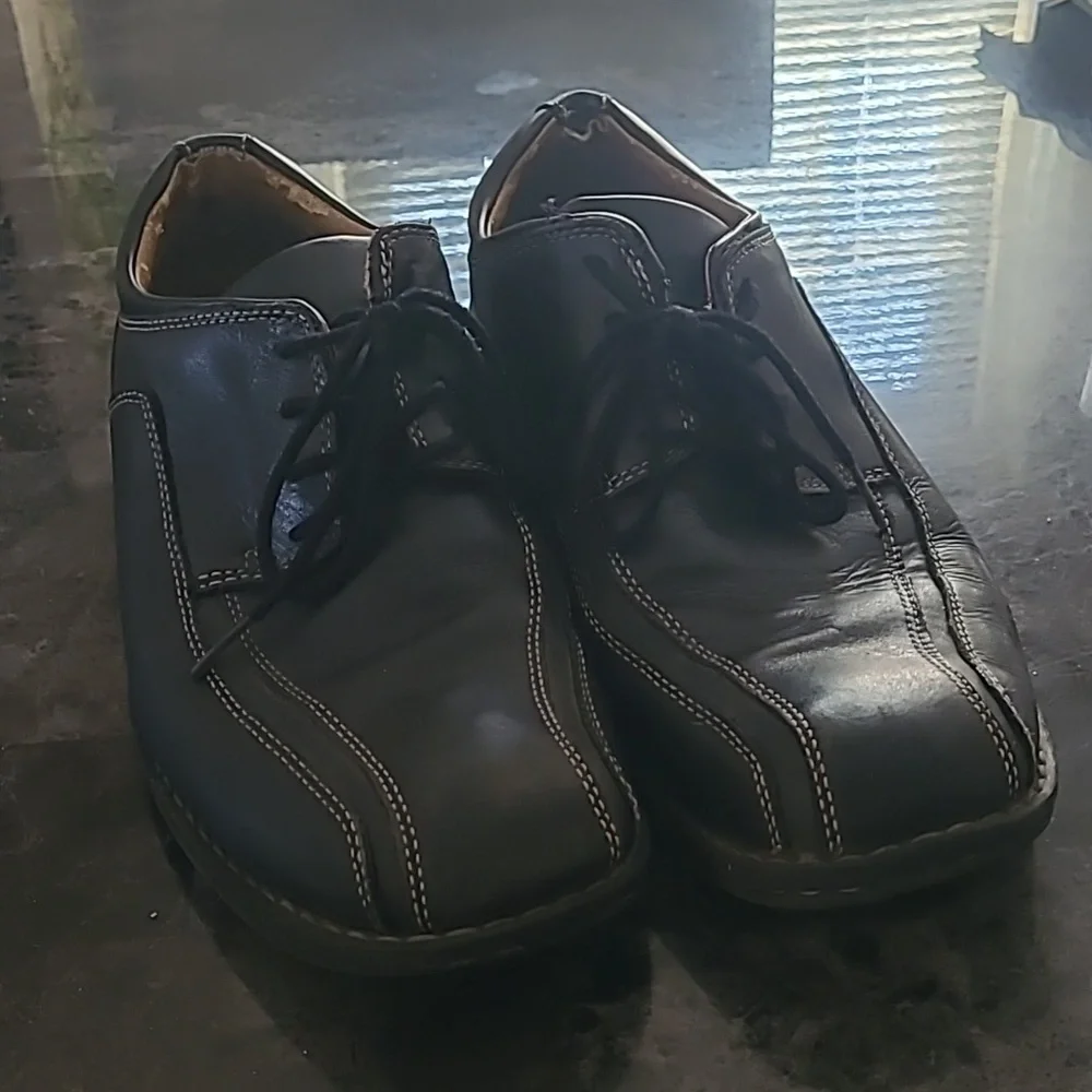 Dockers dress shoe