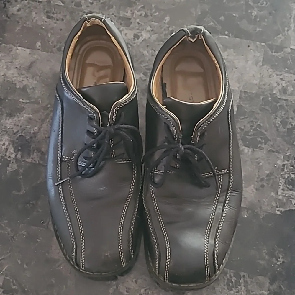 Dockers dress shoe