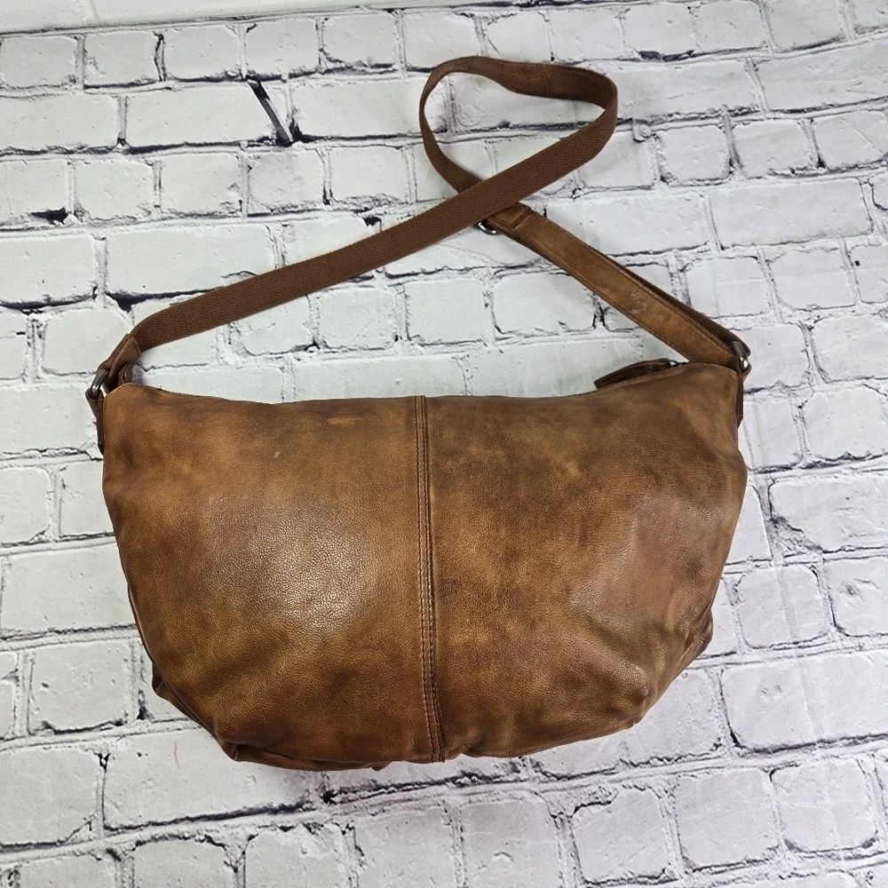 Spikes & Sparrow Ellie brandy cognac brown leather hobo bag purse