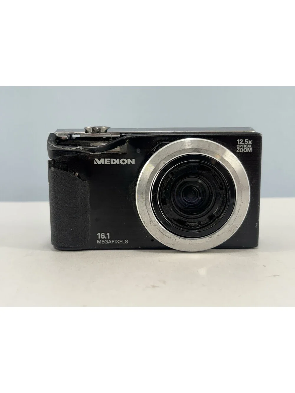 Medion MD 86824 16.0 MP Digital Camera Black - PARTS / REPAIR ONLY - See Photos