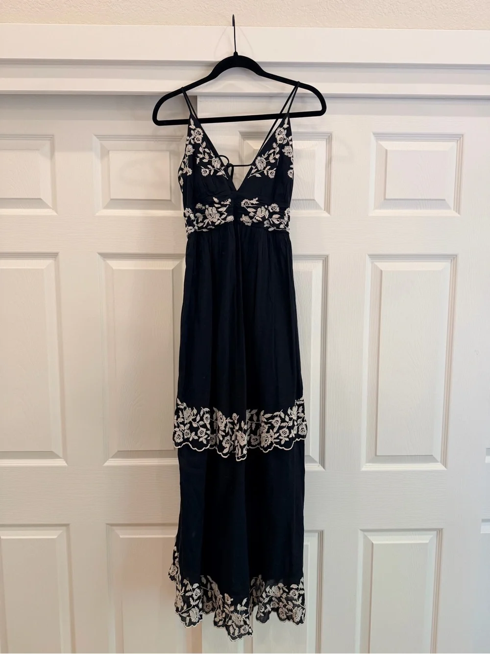 Abercrombie & Fitch Black Maxi Dress with White Floral Embroidery
