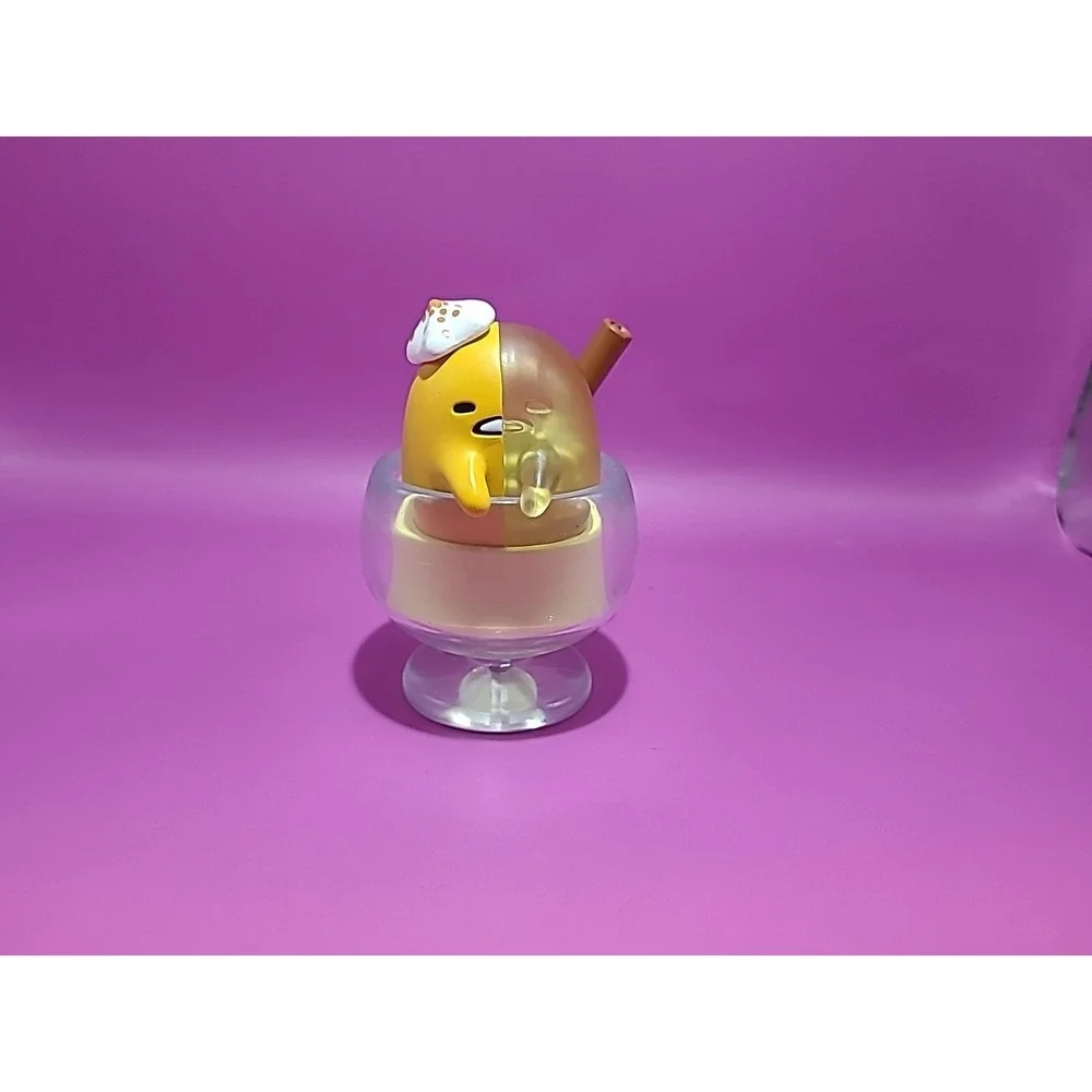 Mighty Jaxx Kandy X Sanrio Characters, Snowy‎ Dreams (RARE - Gudetama)