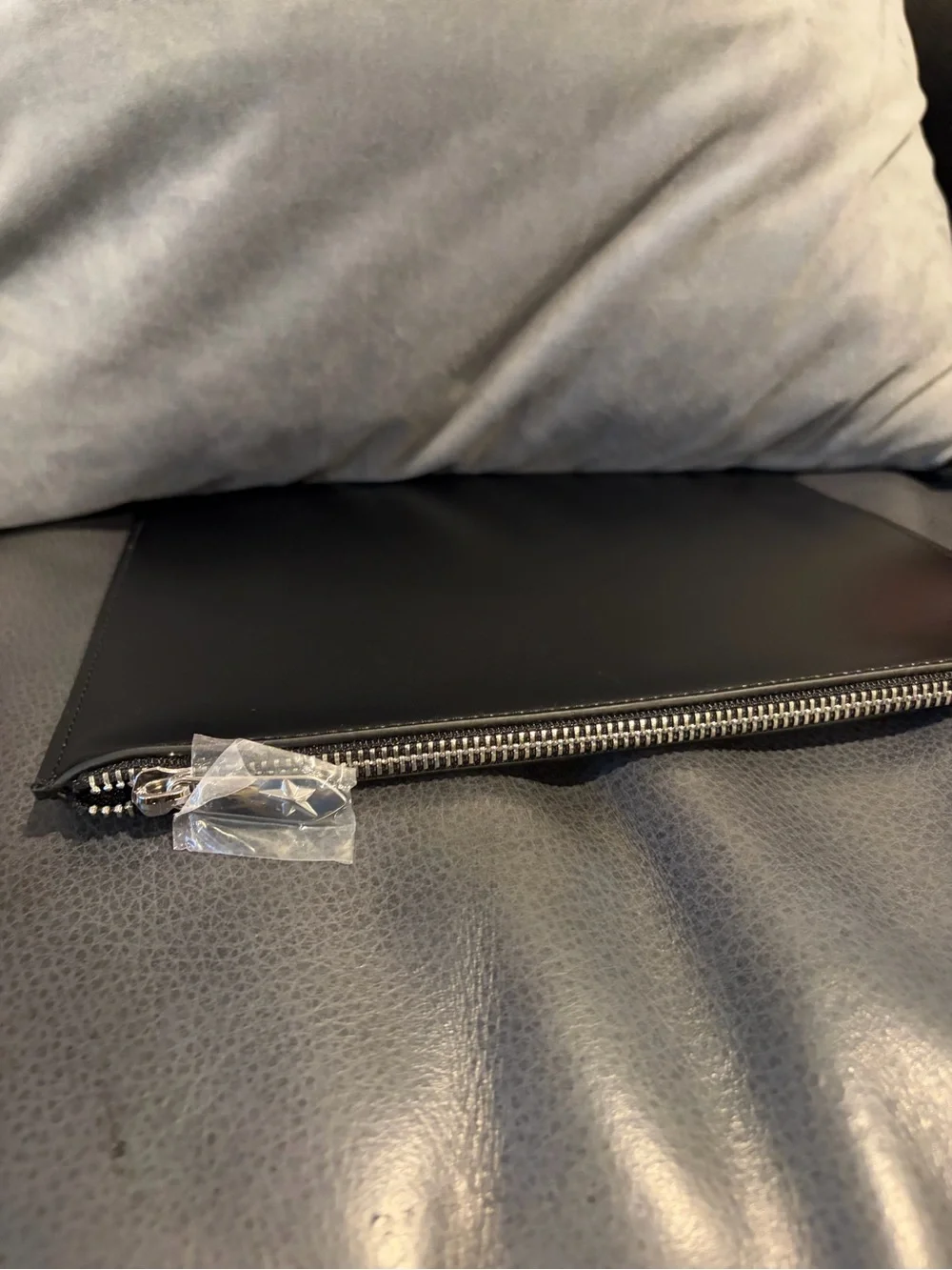 Mugler compact black