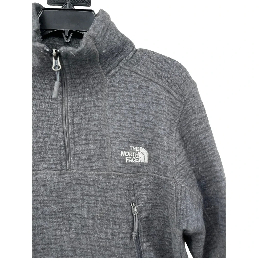 The North Face logo season touch