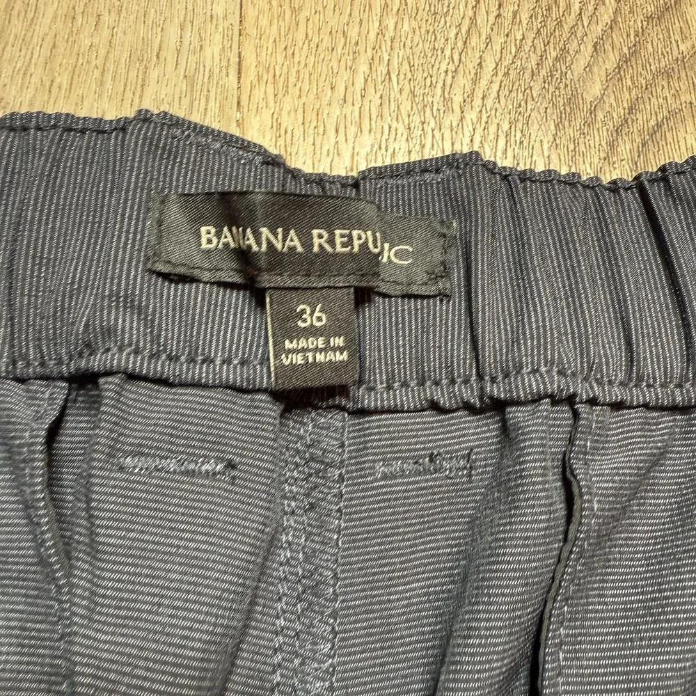 Banana Republic product pair