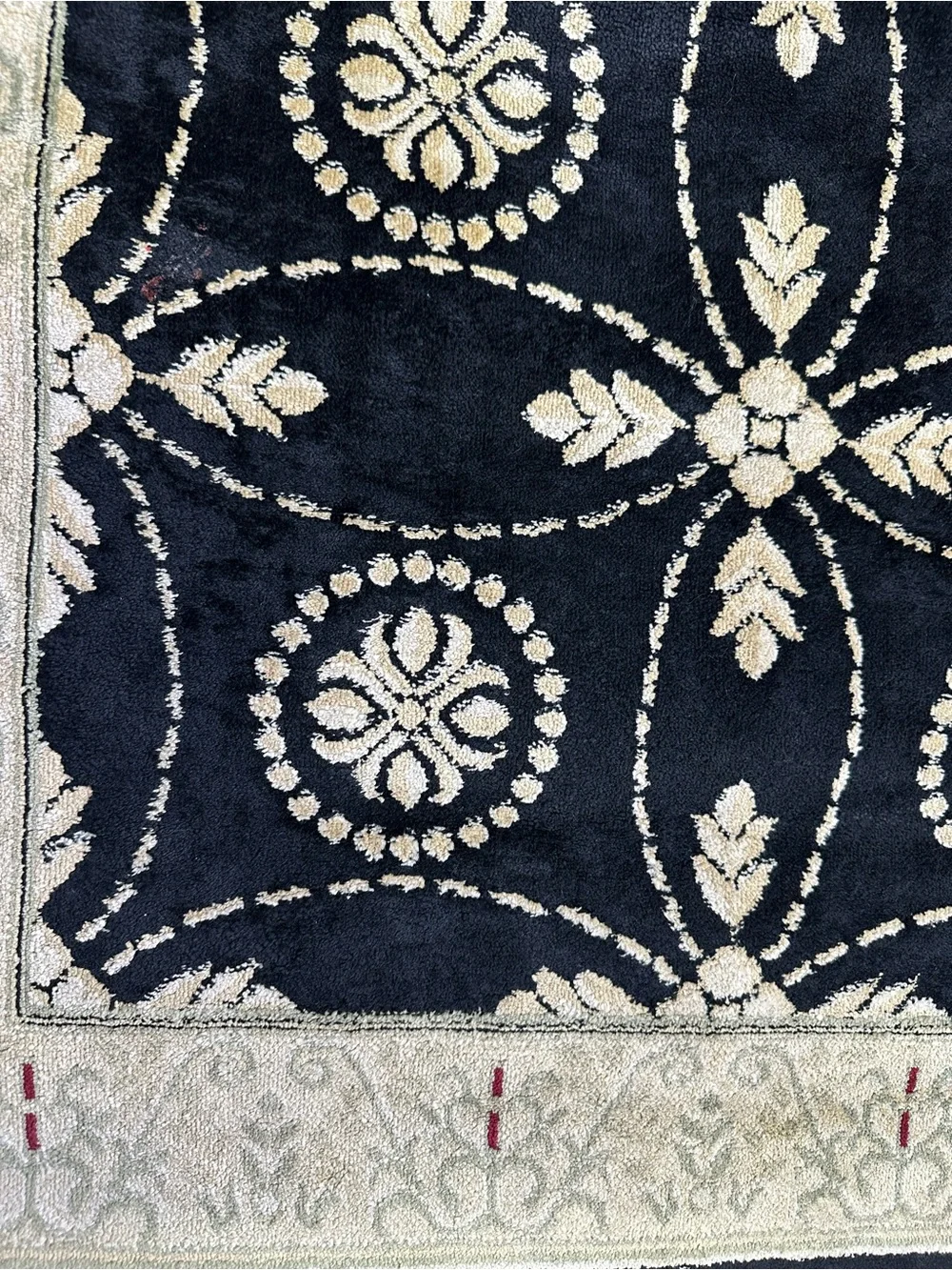 Vintage Black & Ivory Accent Area Rug 33x57 Fringe Traditional Floral Runner Rug
