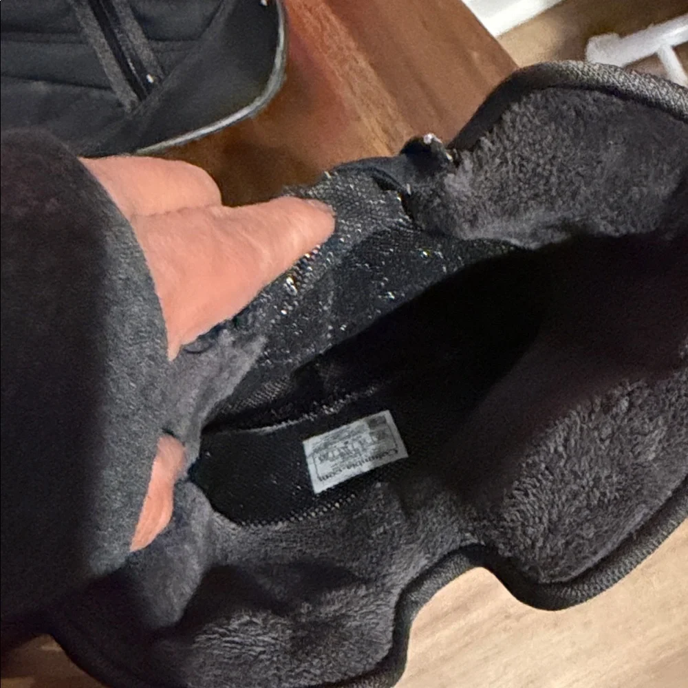 Columbia Women's Black Quilted Winter Boots
