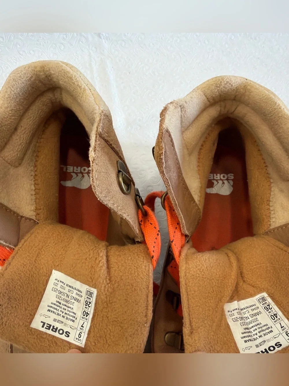 Sorel Kinetic Impact Conquest Waterproof Snow Boots Womens 9 Suede Beige Leather