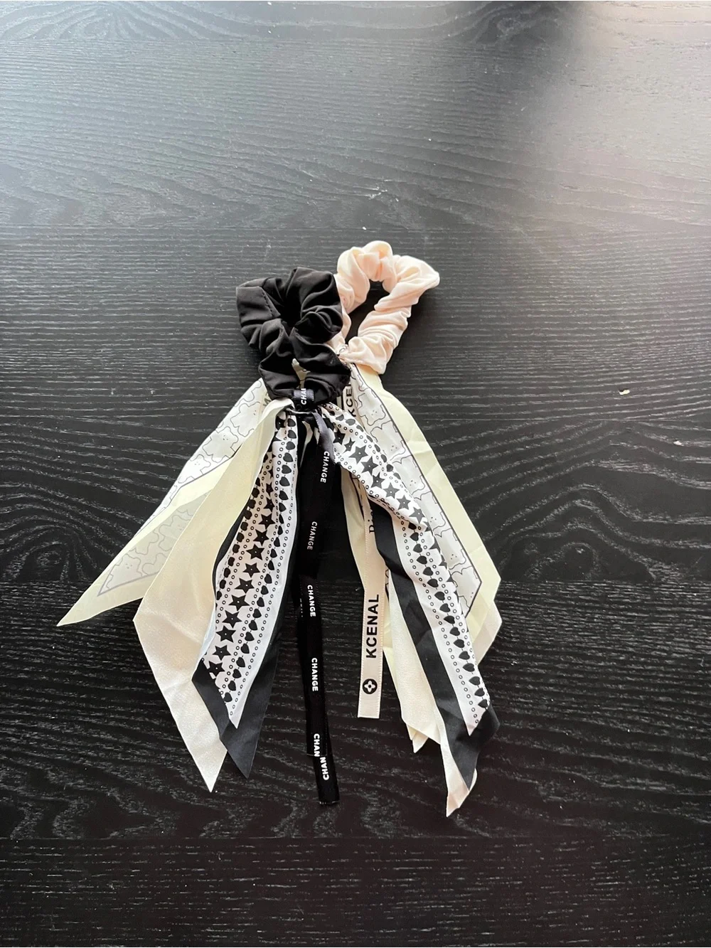 Scrunchie black blush