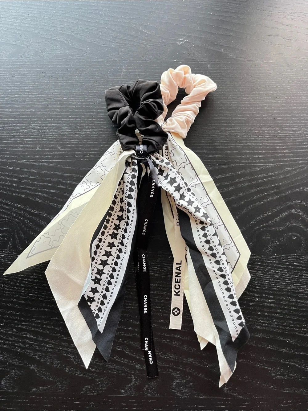 Scrunchie black blush
