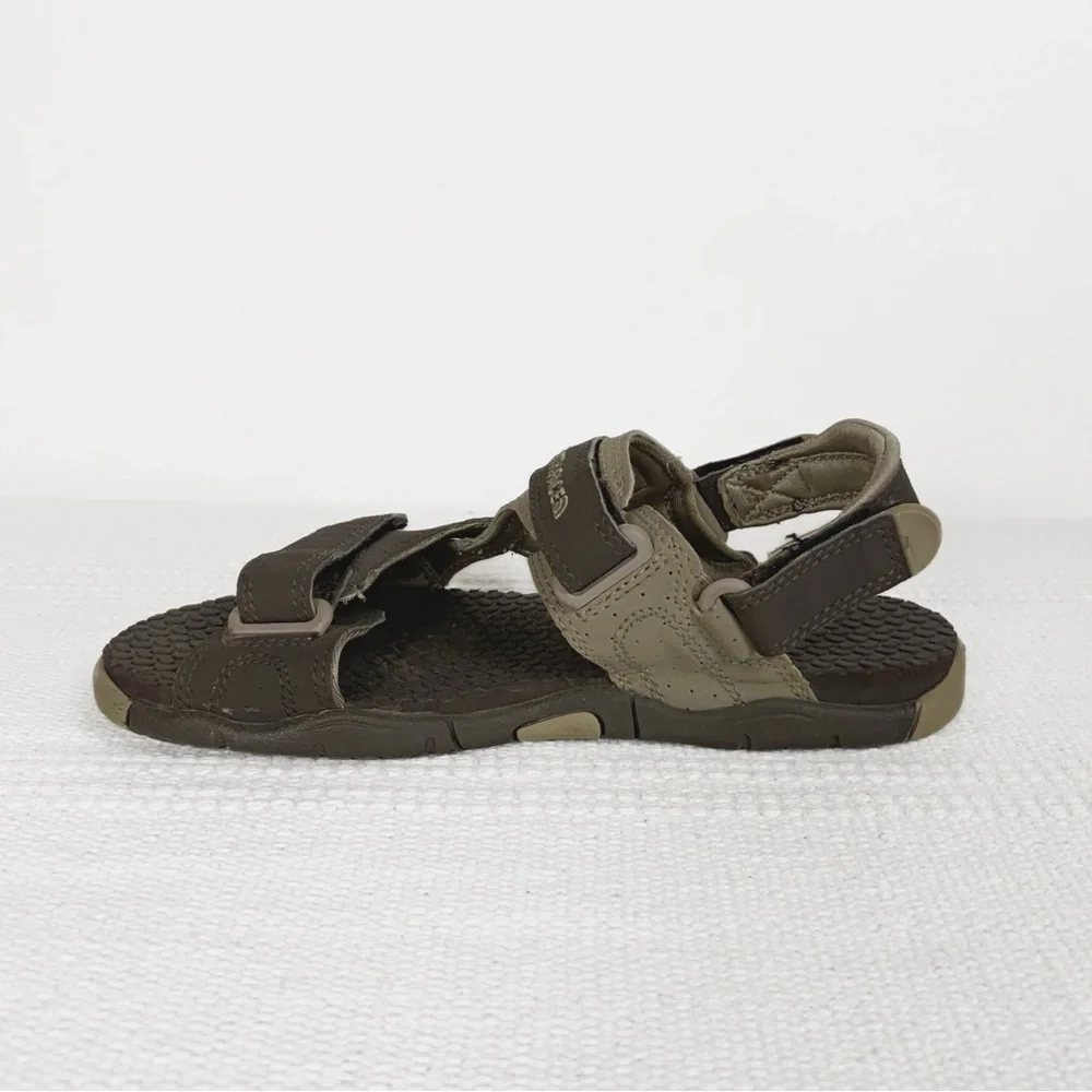 The North Face securely sandals