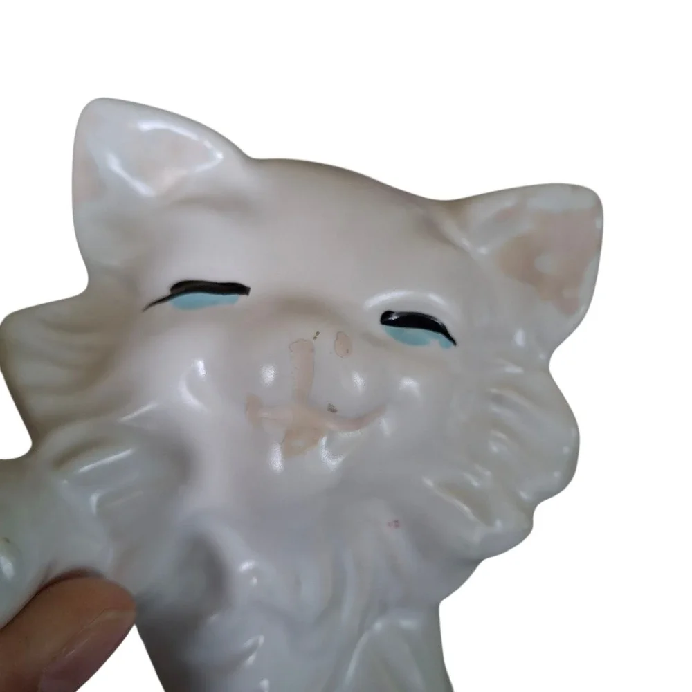 Vintage American Bisque Playful White Kitten‎ Figurine Smiley Happy Mischievous