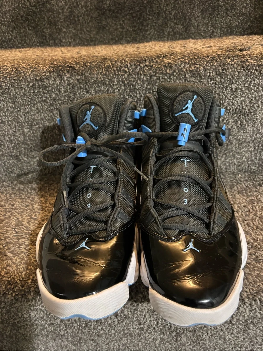 Jordan rings black