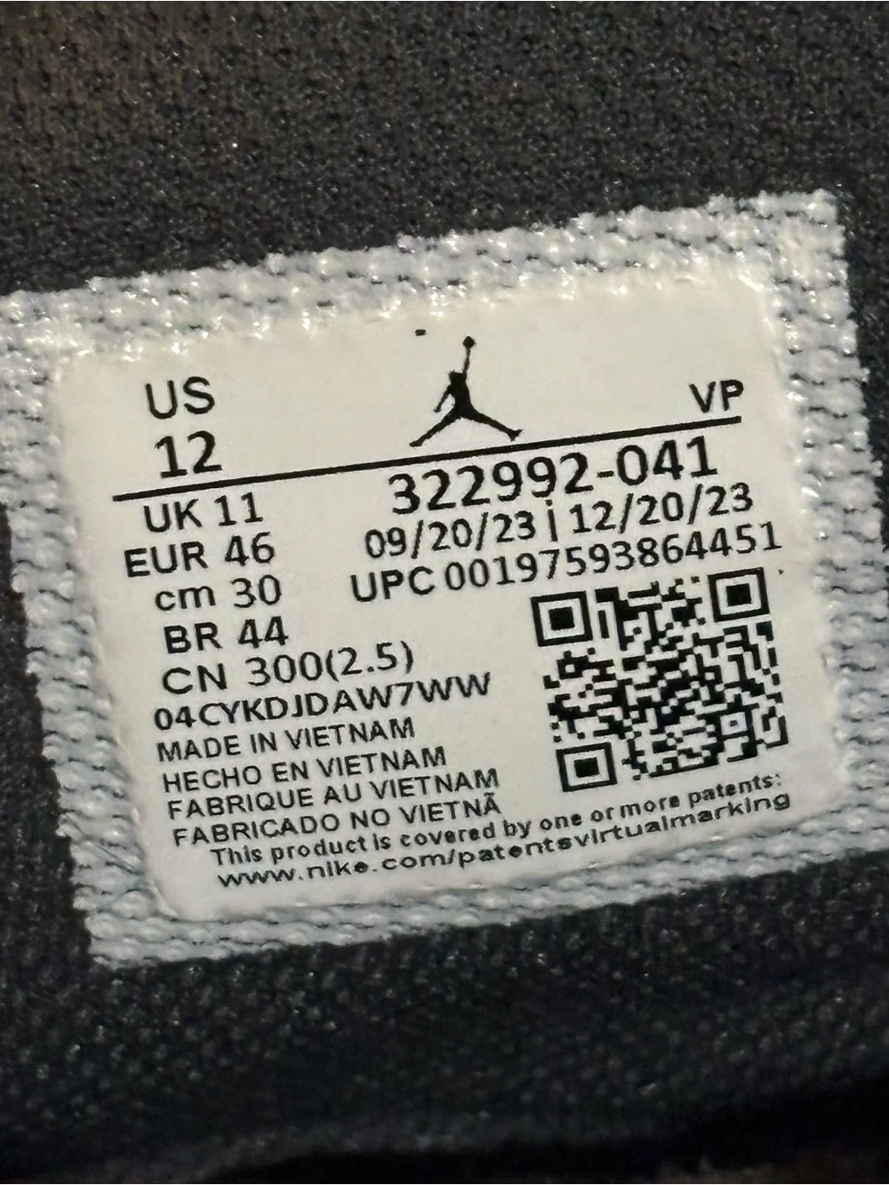 Jordan rings black