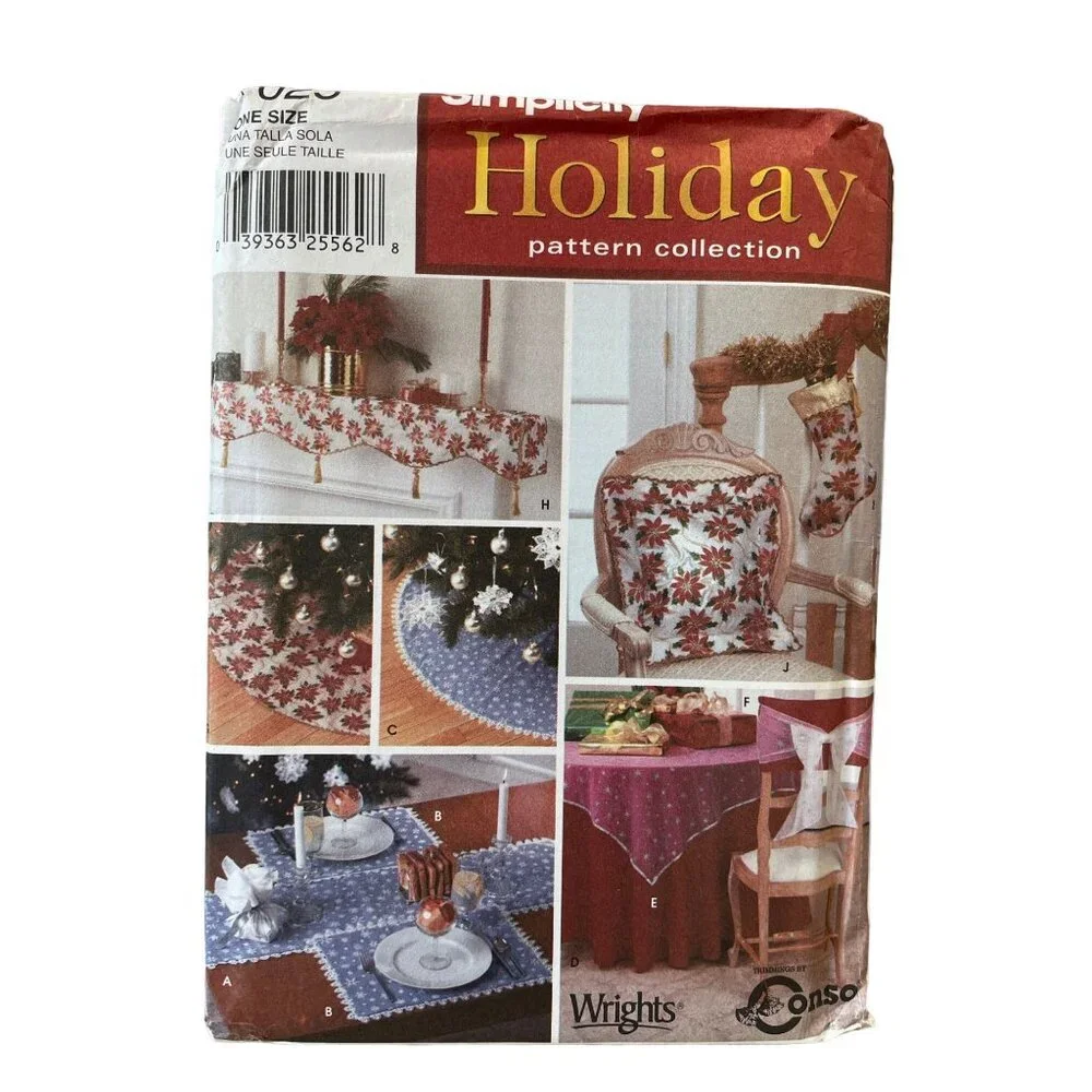 Simplicity Sewing Pattern 7023 Christmas Holiday Pillows Mantel Cover Tree Skirt