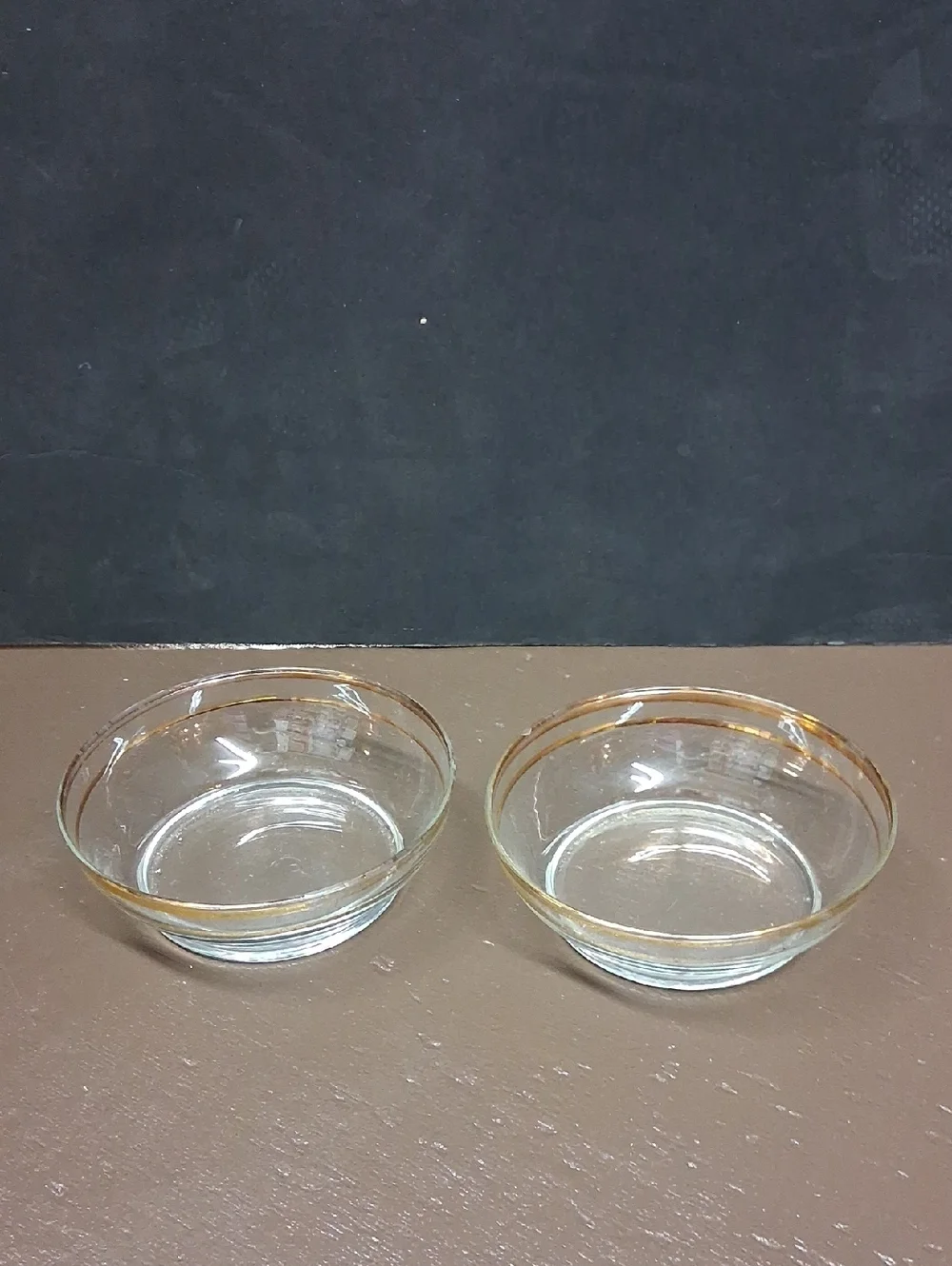 Vinyage Glass Coffee Carafe, 2 Glasses, 2 Berry Bowls. 5‎ Pc Set.