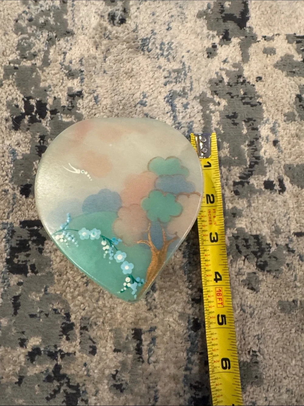 Regalo teardrop shaped