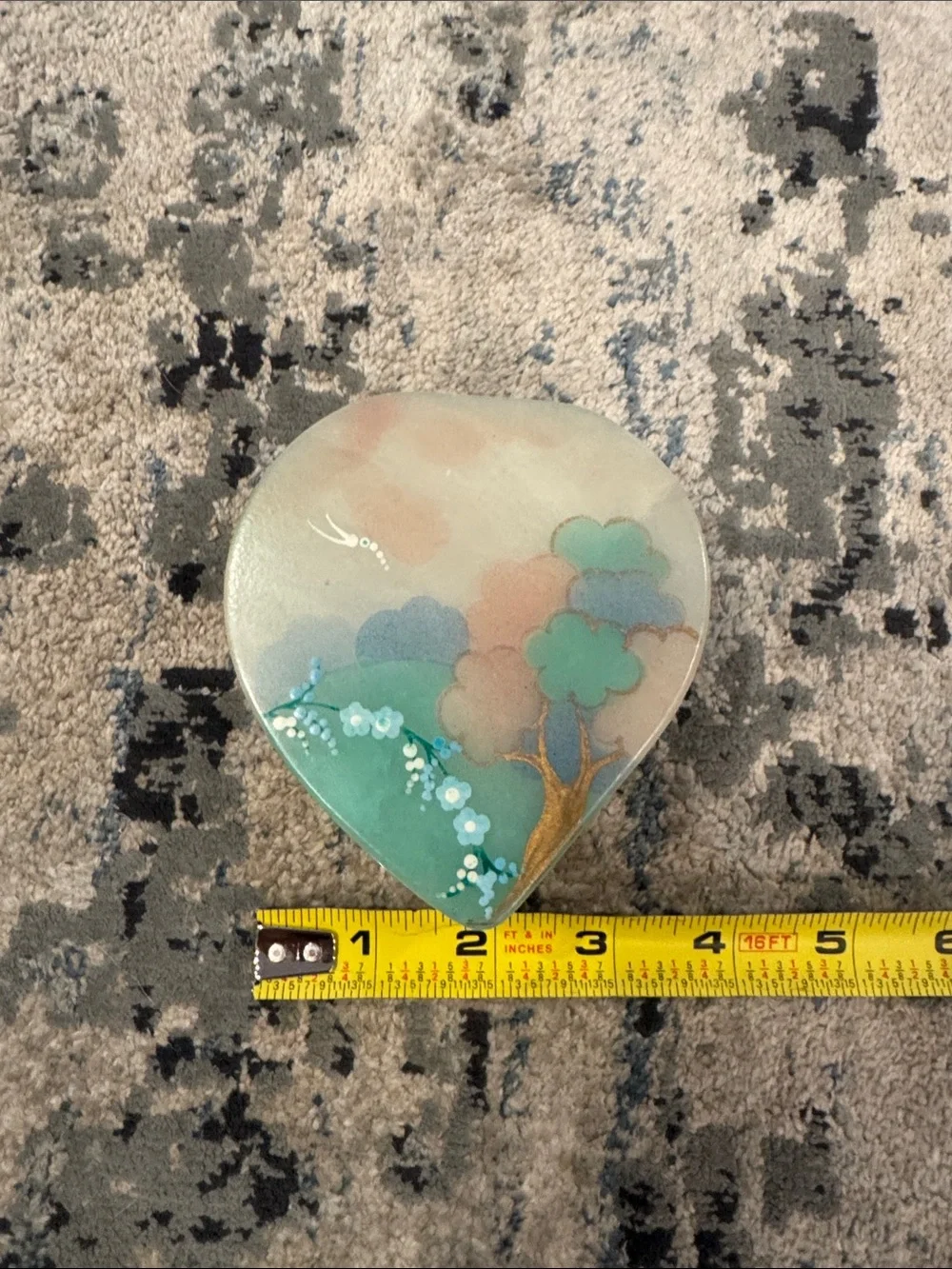 Regalo teardrop shaped
