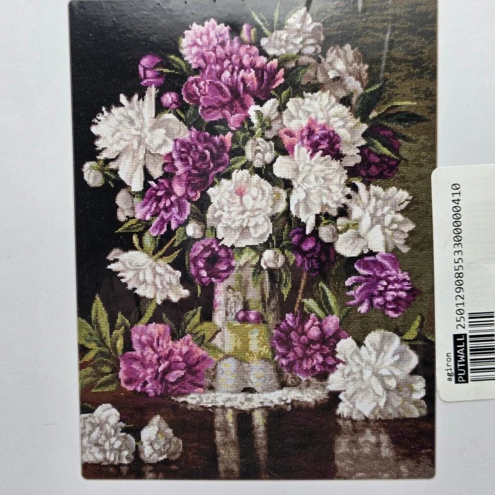Luca-S Red & White Peonies Cross Stitch Tapestry Kit B-608 11.75 x 9.5 Inch NEW