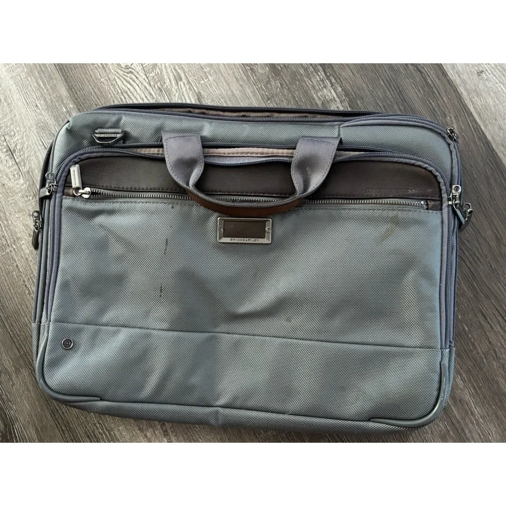 briggs and riley Travelwear  Business Case Gray STAINED NO SHOULDER STRAP
